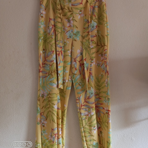 Belted Floral Flow Leg Yellow Pants - Picture 2 of 15
